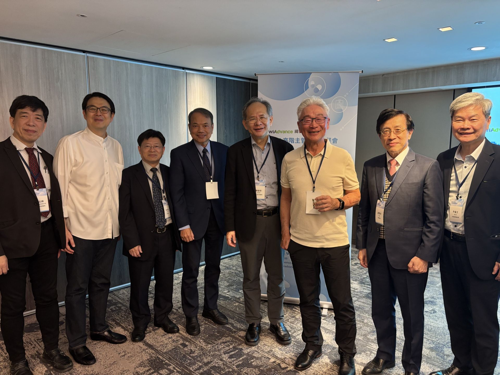 醫療CXO餐敘合照